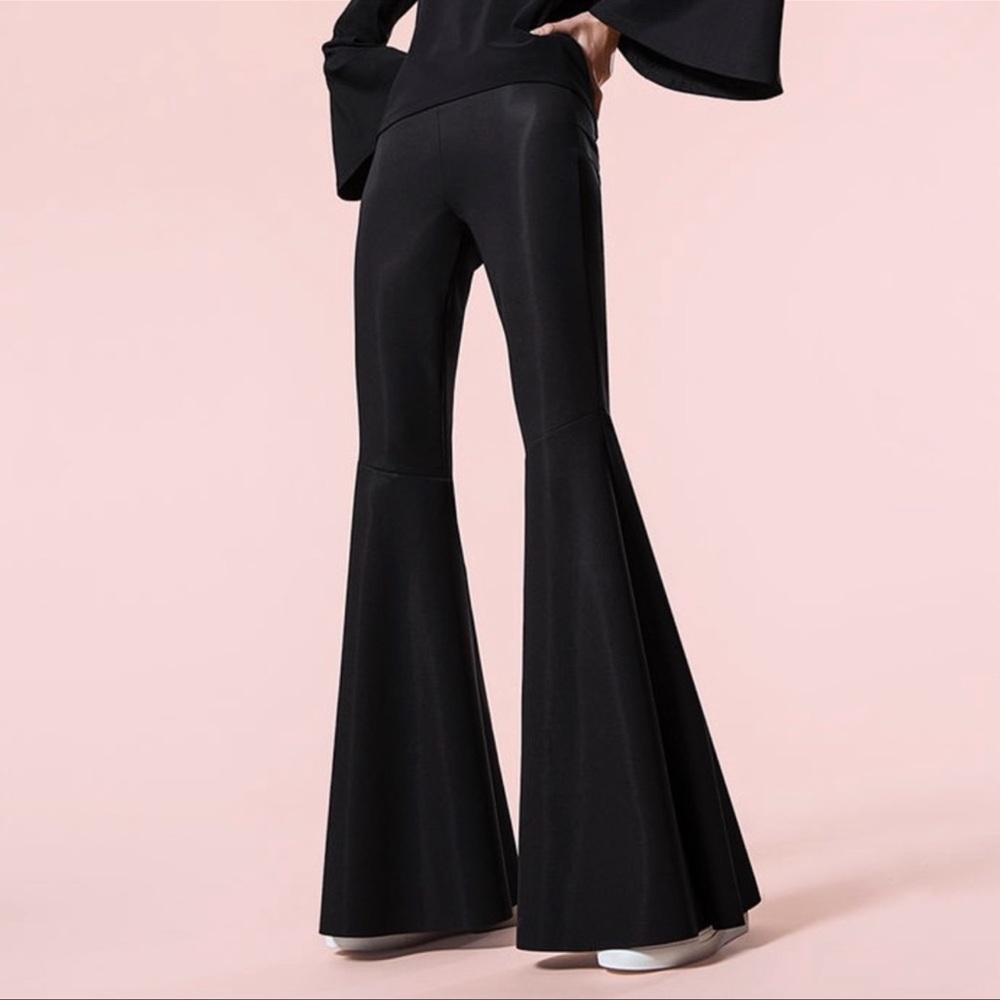 Carbon38 Flare Pants Met Collection